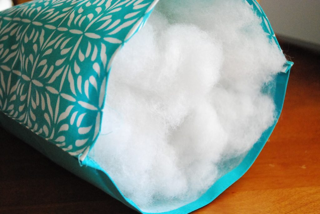 What Are Pros and Cons of Different Types of Pillow Fillings? Fuzzi